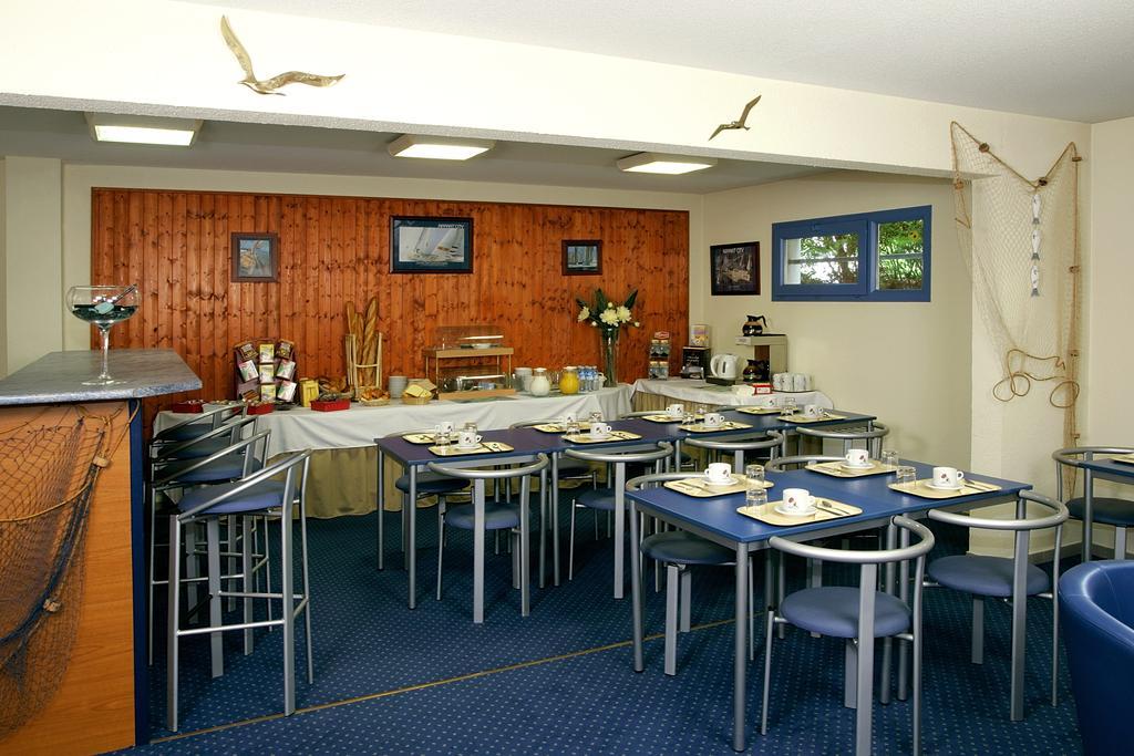 Terres De France Brest Aparthotel Bagian luar foto