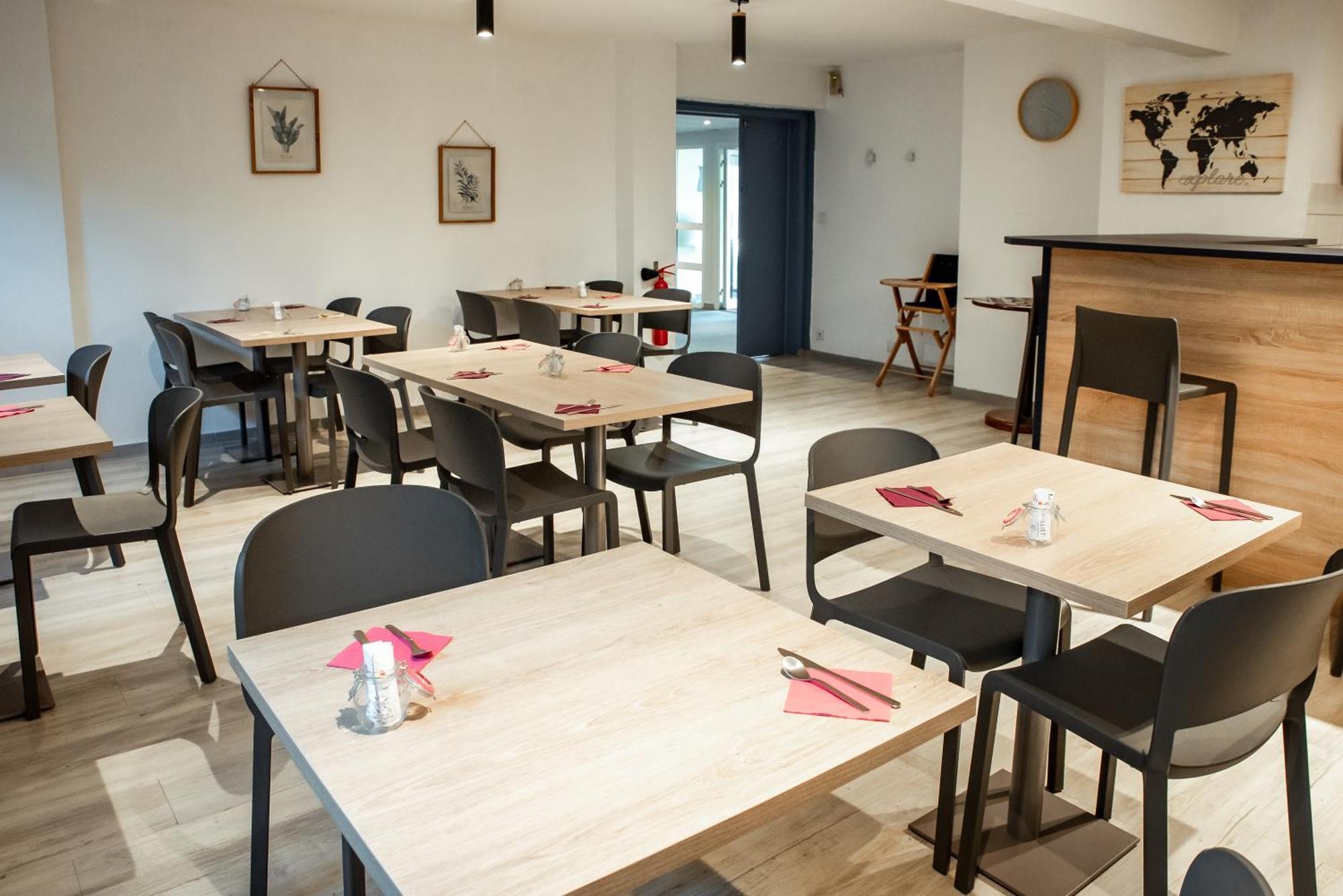 Terres De France Brest Aparthotel Bagian luar foto