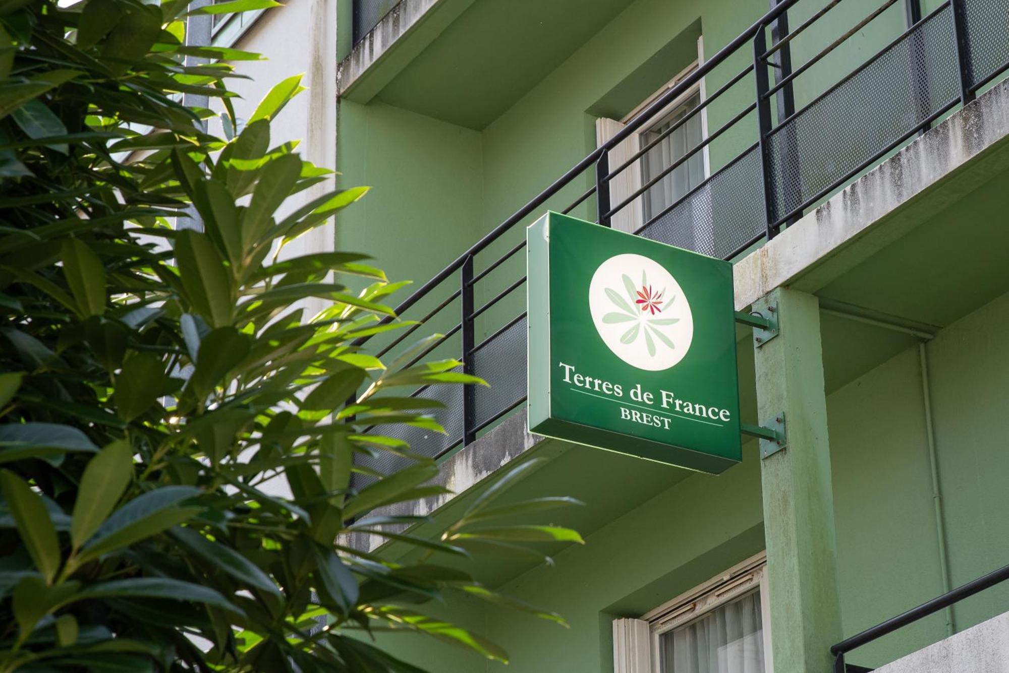 Terres De France Brest Aparthotel Bagian luar foto